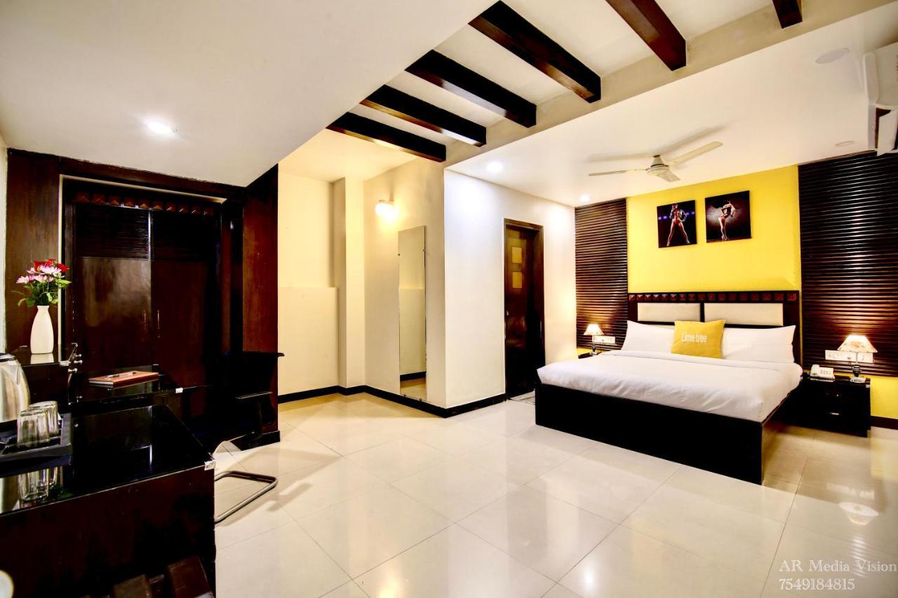 Lime Stays B&B Gk-2 At Greater Kailash Metro South Delhi Nearby Saket Select City Nuova Delhi Esterno foto