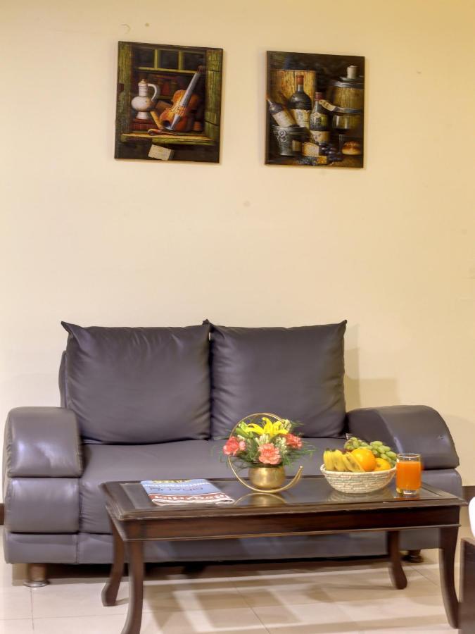 Lime Stays B&B Gk-2 At Greater Kailash Metro South Delhi Nearby Saket Select City Nuova Delhi Esterno foto